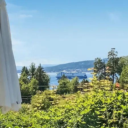 Gorgeous In With Kitchen בית נופש