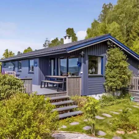 Holiday home Gorgeous In With Kitchen *